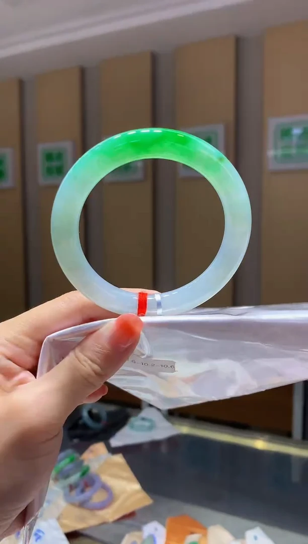 未镶嵌手镯翡翠-C62 圈口58.8