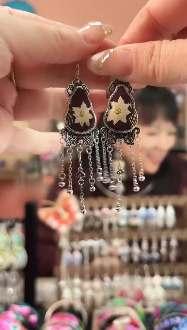 织绣艺枝独绣手工饰品63