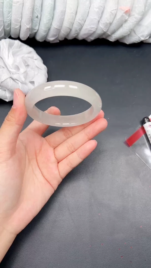 精品手镯，一物一拍U050