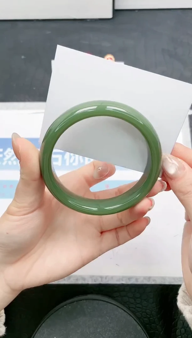 【闪购商品】石英质玉手镯未镶嵌204-64