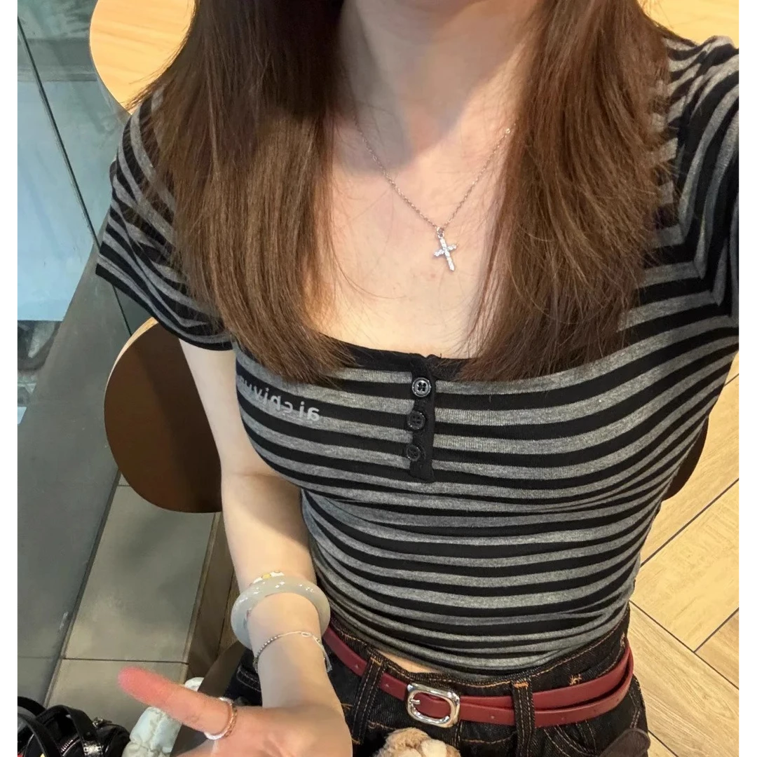 韩系条纹U领纽扣正肩短袖t恤女夏季2025新款修身显瘦短款辣妹上衣
