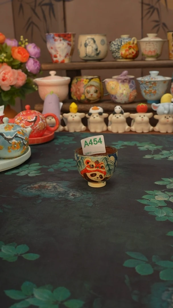 迷糊  小熊猫紫砂主人杯454