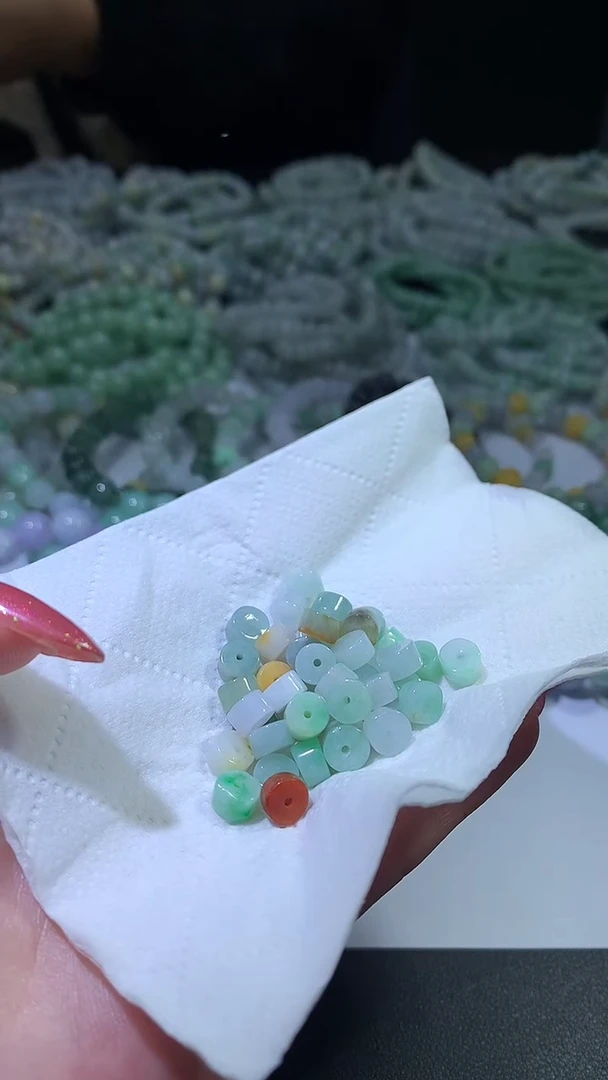 颈饰未镶嵌翡翠ZX018891