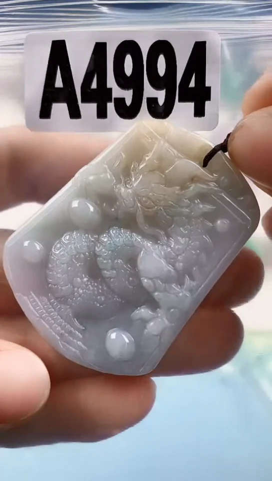 翡翠未镶嵌颈饰天然翡翠吊坠挂件