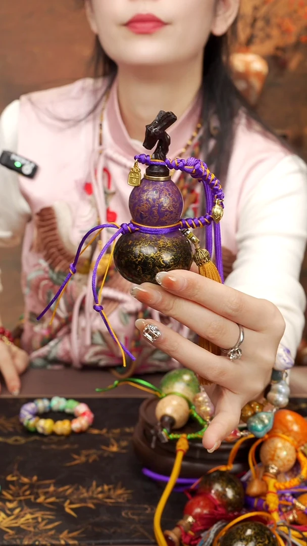 136--大漆开口小葫芦----178