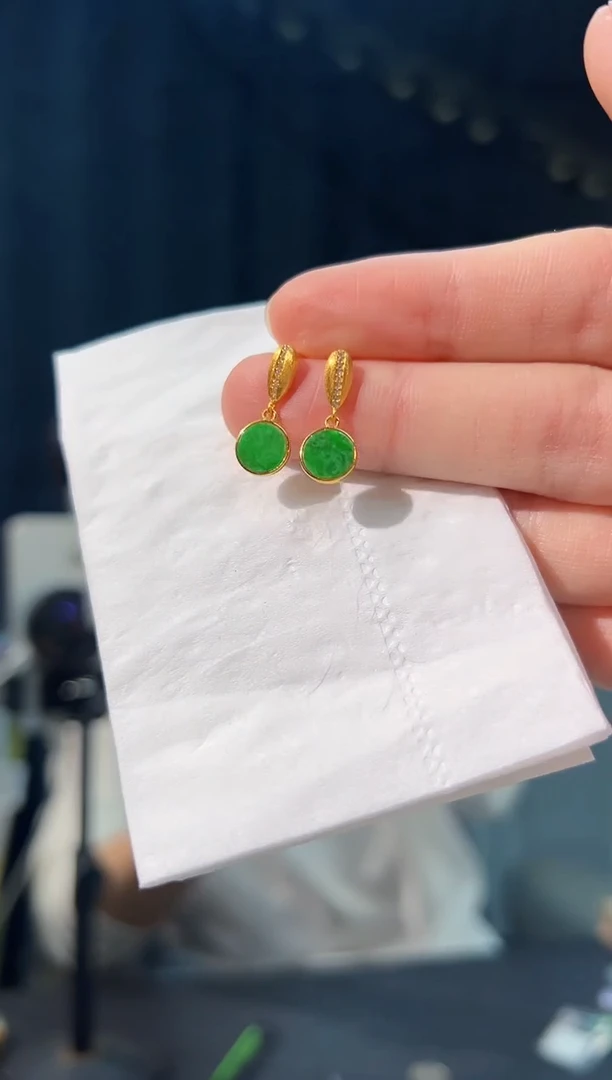 颈饰未镶嵌翡翠缅料A货/多样性发货/一件