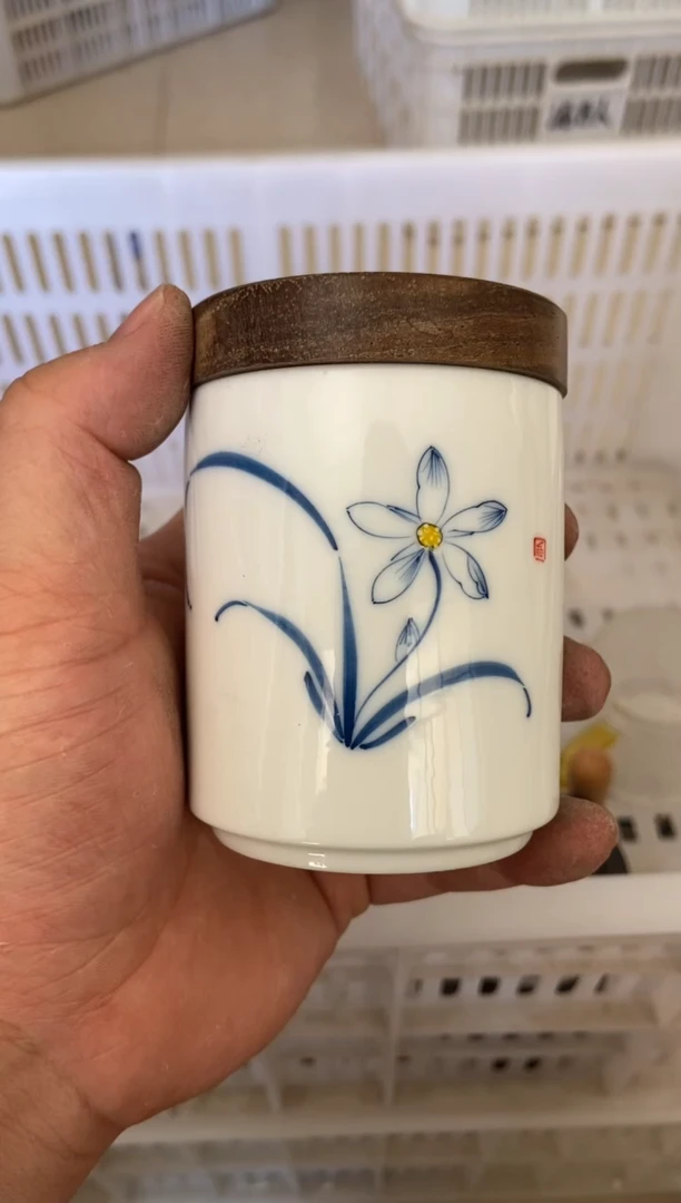 无运费险有瑕疵的摄影的产品有使用过的痕迹有点脏介意勿拍