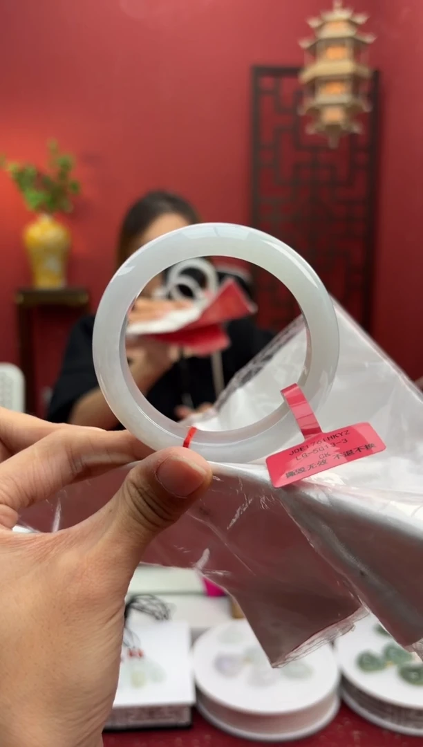 未镶嵌手镯翡翠翡翠手镯