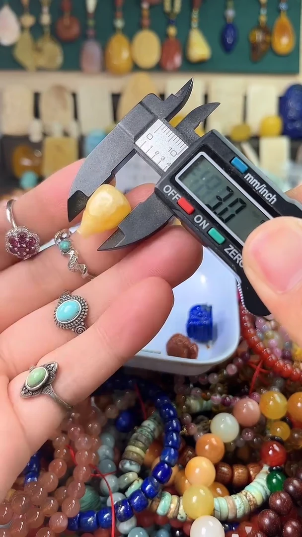 未镶嵌琥珀裸石（ 多样性发货 一物一件）