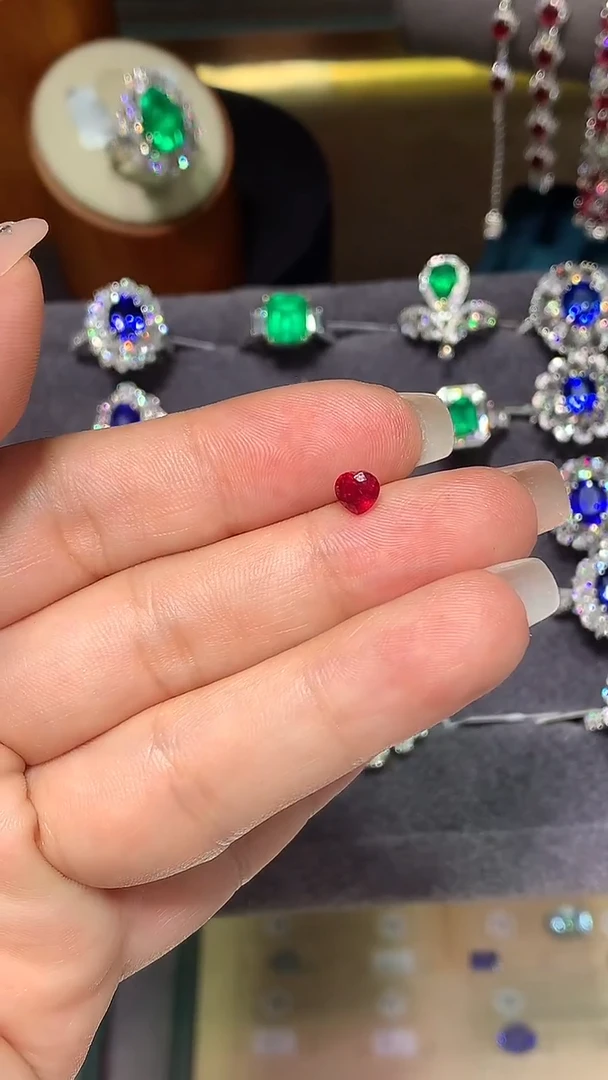 裸石红宝石0.69ct