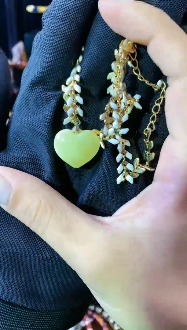 【闪购商品】琥珀珠宝奇石银S925镶嵌蜜蜡爱心1