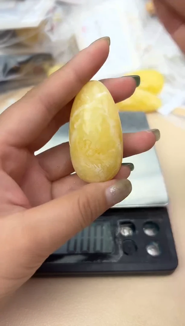 未镶嵌蜜蜡裸石蜜蜡吊坠