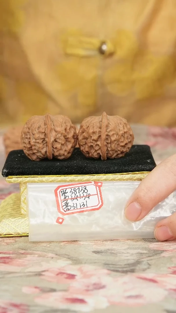 把件文玩核桃非嫁接元宝