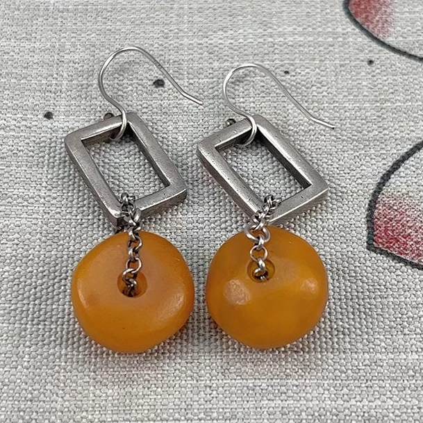 S925银手工银时尚气质简约百搭天然老蜜蜡耳环女性方圆脸品质把关