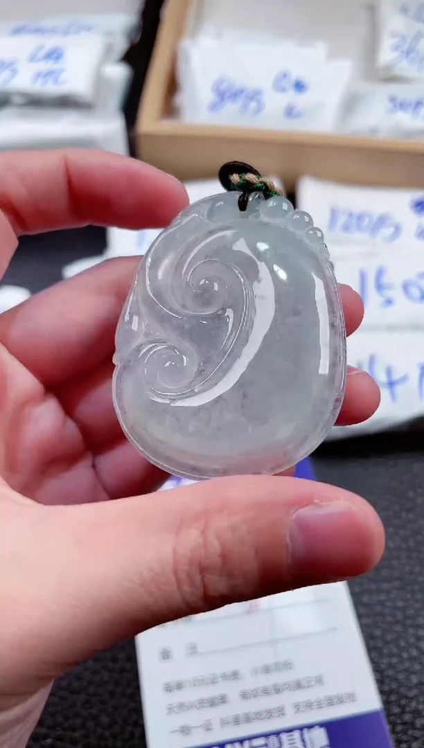 【闪购商品】翡翠颈饰未镶嵌00000881