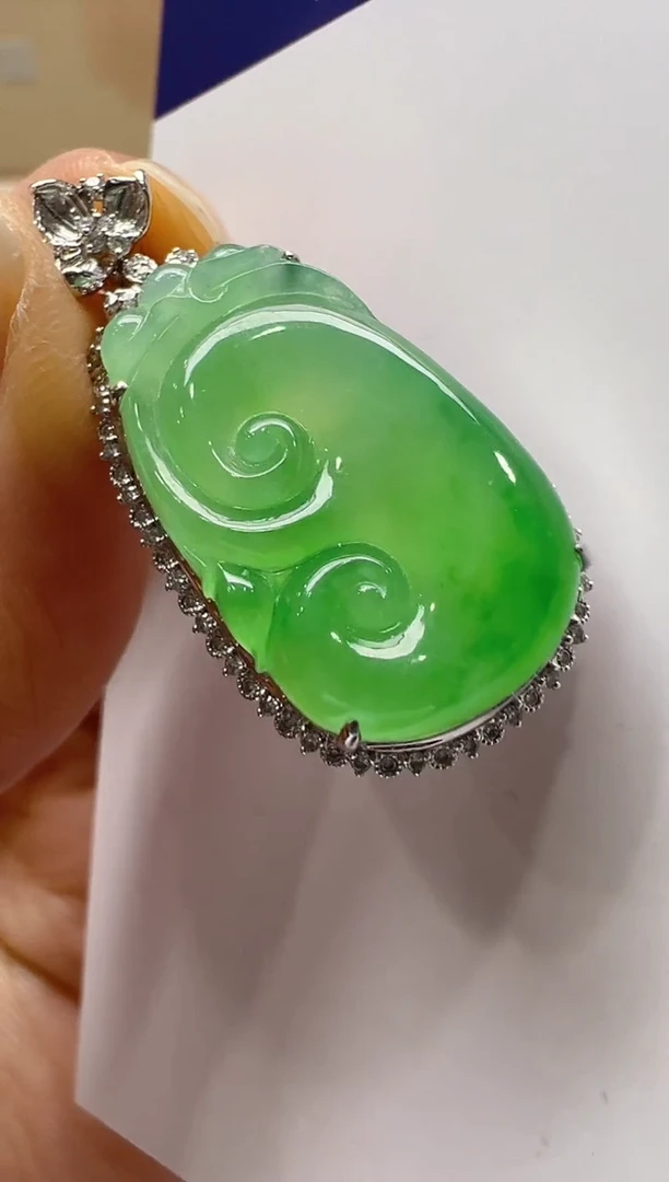 【闪购商品】翡翠吊坠(不含链)18K金镶嵌多样性团购发一件