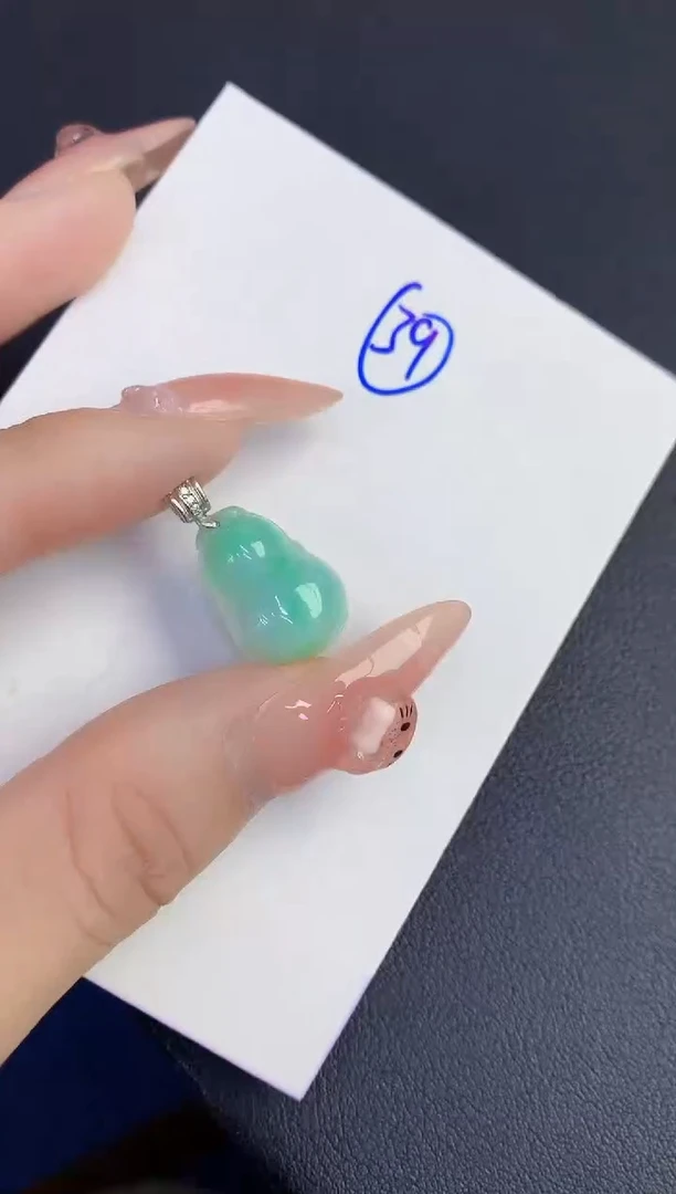 颈饰未镶嵌翡翠缅甸天然翡翠A货