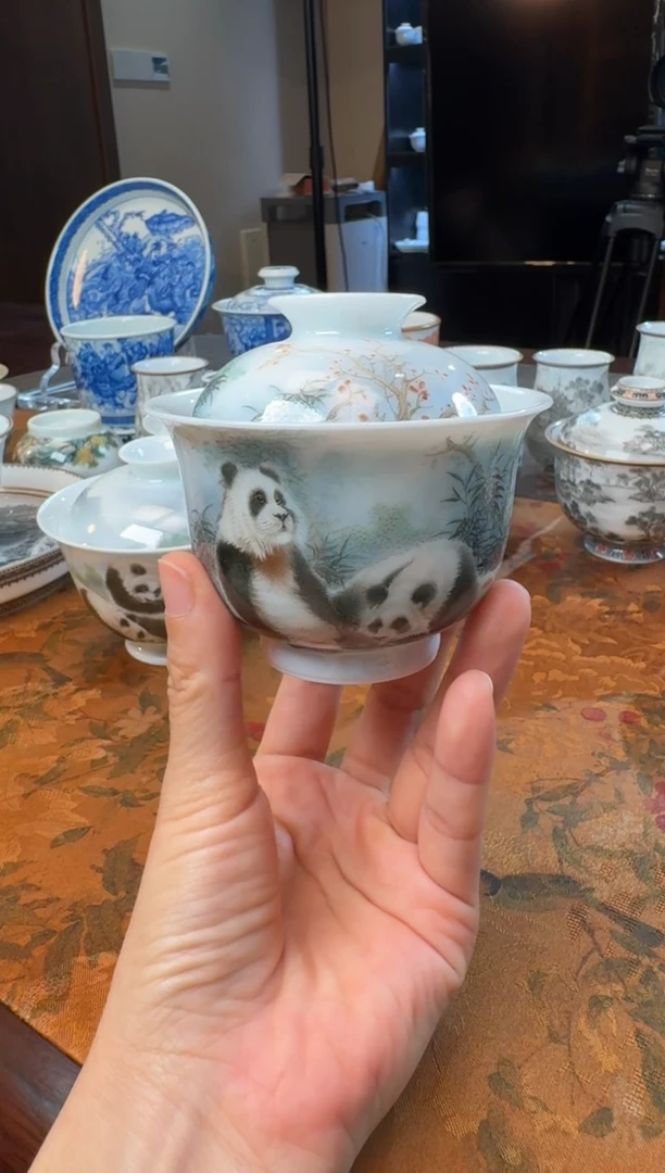 F****y粉彩熊猫岩茶盖碗