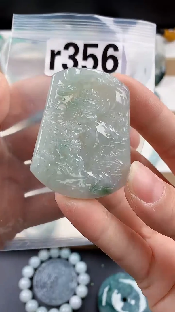颈饰未镶嵌翡翠天然翡翠吊坠挂件