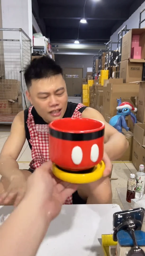 瓷片原盒米奇花盆