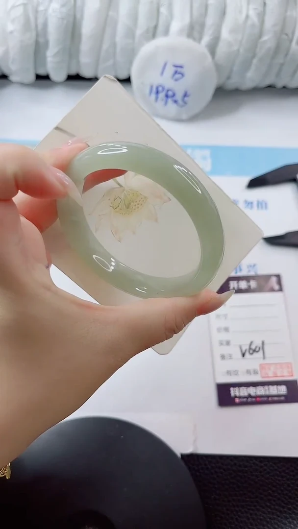 石英质玉手镯未镶嵌多样性发货V601