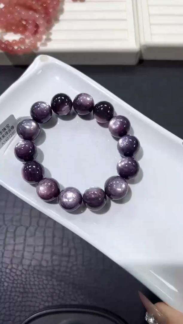 无非金属68e多样性发其一【1条】默认微瑕