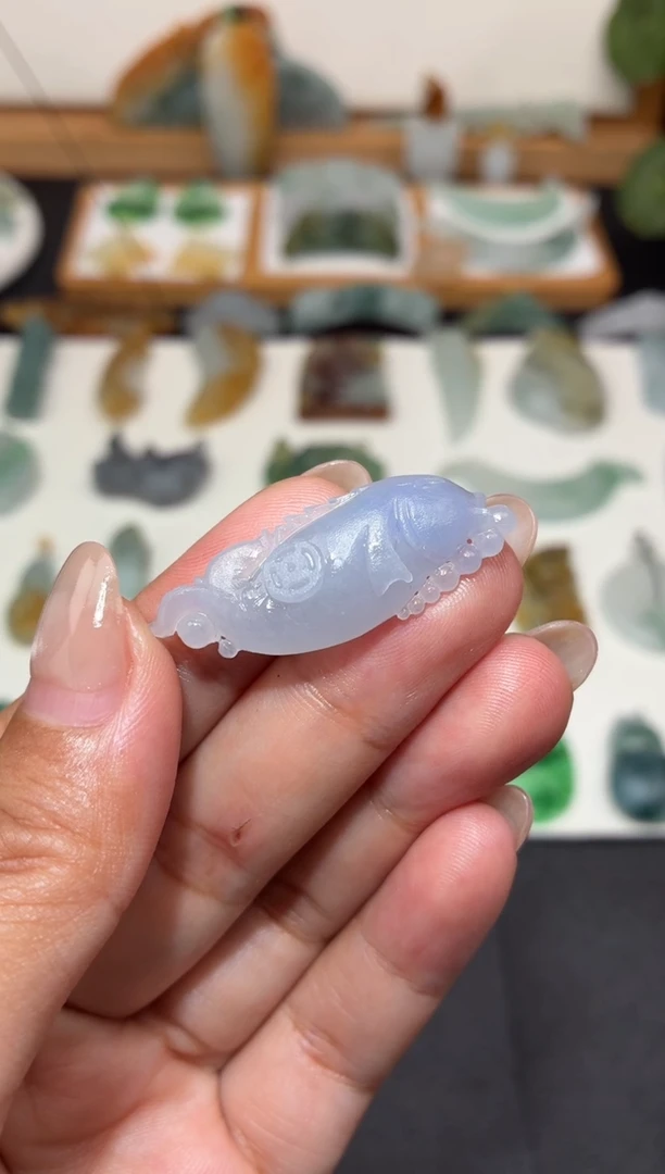 未镶嵌定制翡翠紫色鱼