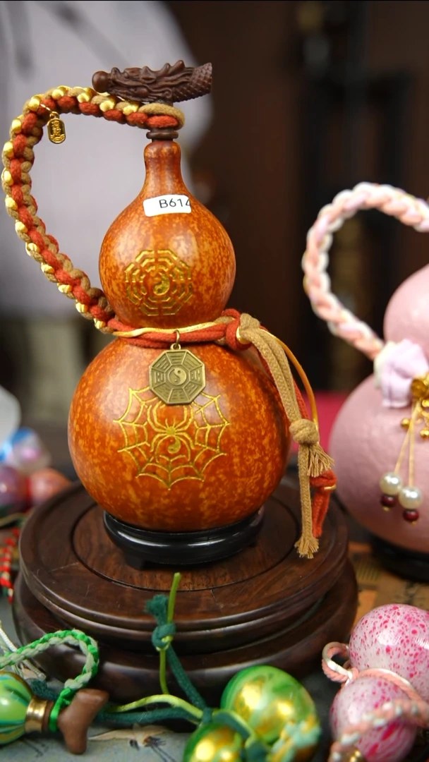 614号550ml左右非遗大漆酒葫芦