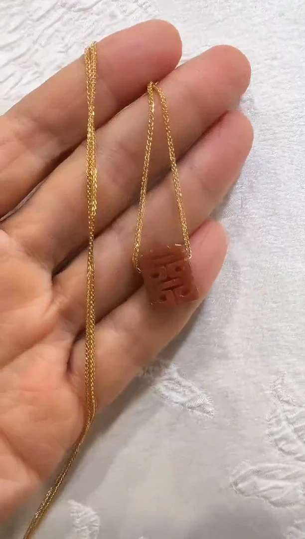 翡翠未镶嵌颈饰国风