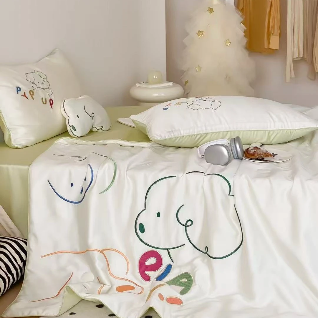 春夏新品！可爱风！奥地利兰精天丝夏被四件套 卡通小狗刺绣亲肤感