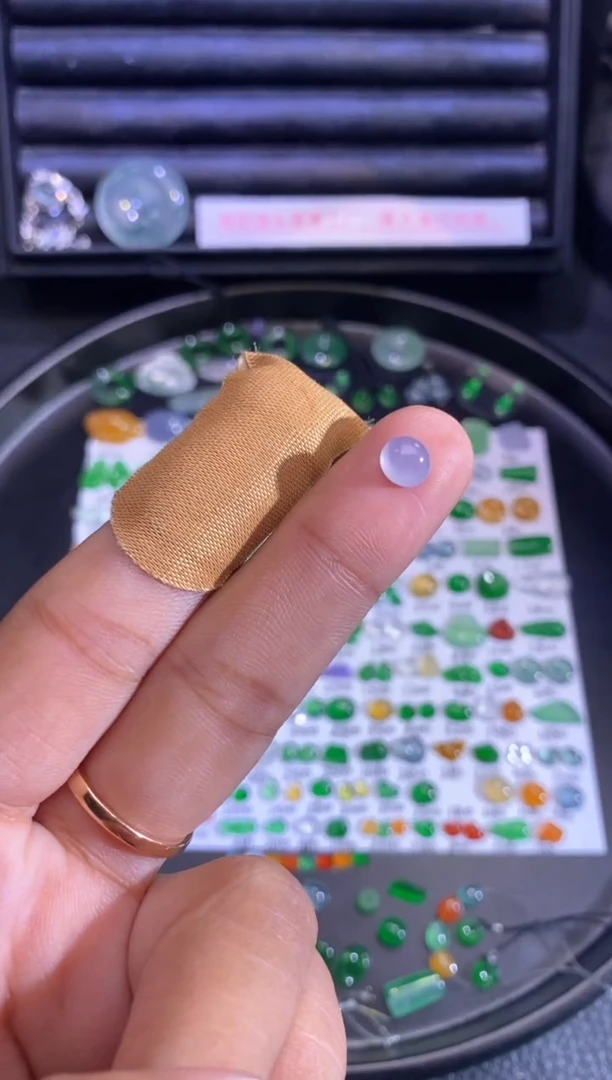 未镶嵌挂件翡翠蛋