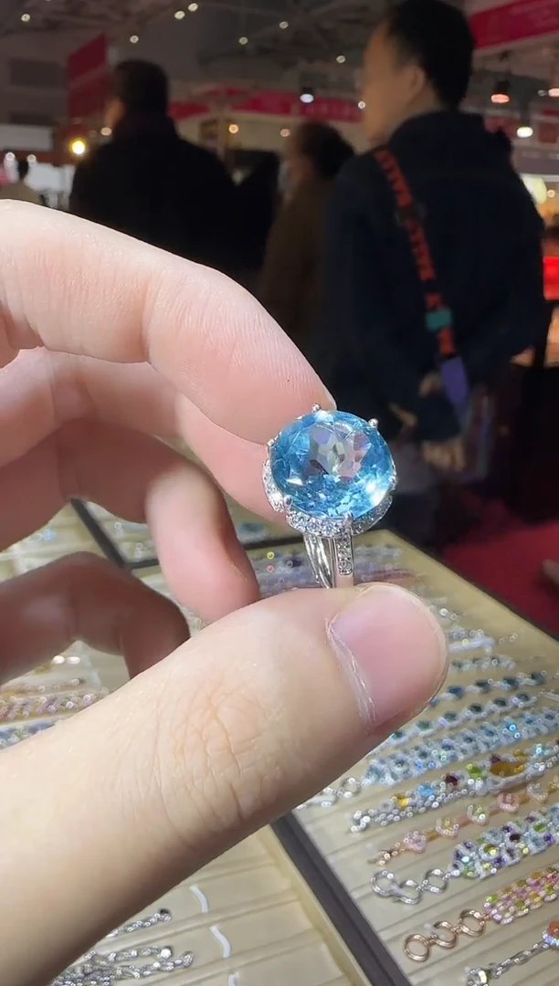 银S925镶嵌戒指托帕石12mm