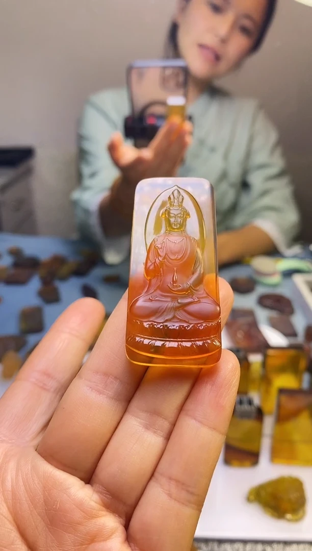 未镶嵌颈饰琥珀SN39-87（观音）
