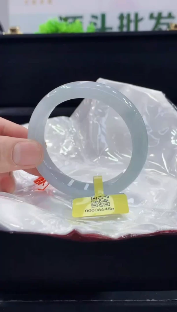 未镶嵌手镯翡翠翡翠手镯