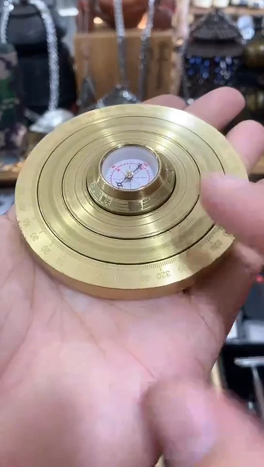 瓷片闪购商品  如图所示
