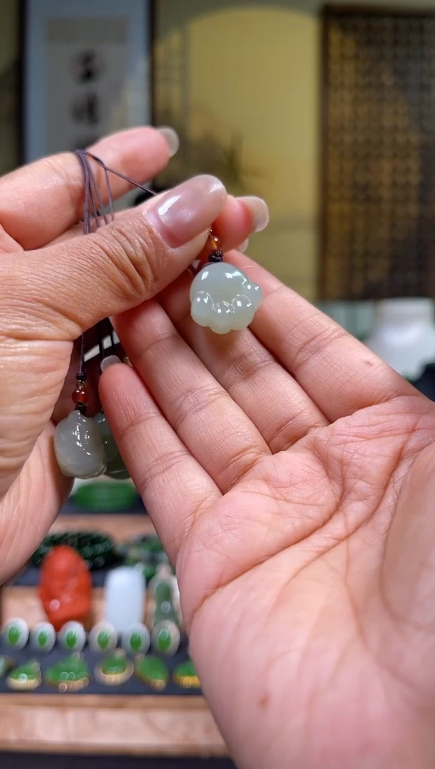 颈饰未镶嵌和田玉猫爪爪手机小吊坠多样性发一