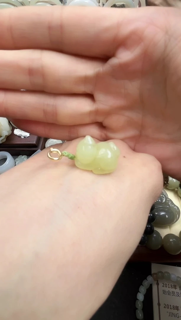 吊坠(不含链)未镶嵌和田玉小**奈黄玉小猫吊坠