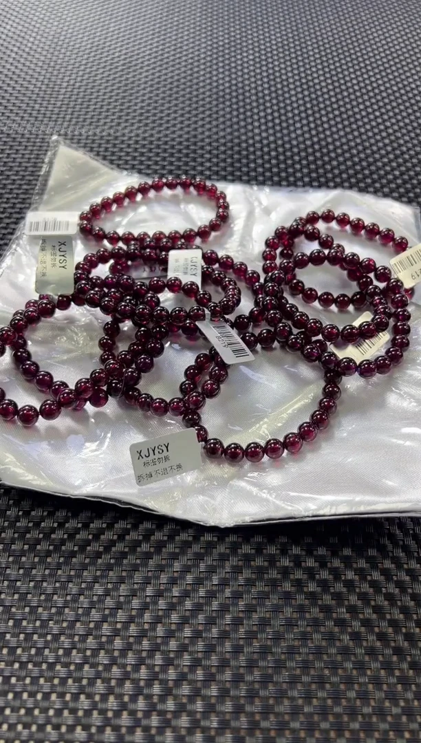 【闪购商品】石榴石手串未镶嵌石榴石手串约7mm+（多样性发一件）