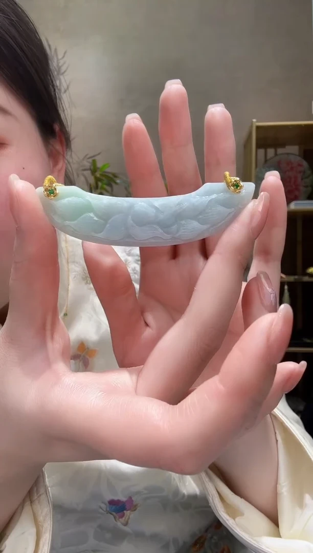 【闪购商品】翡翠颈饰未镶嵌吊坠