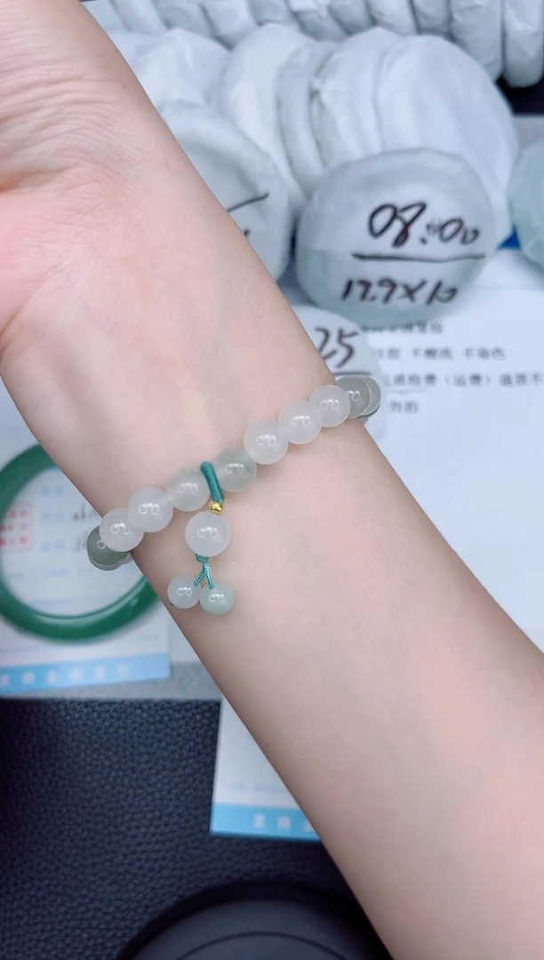 石英质玉手镯未镶嵌手串