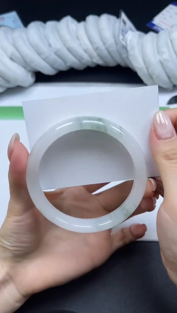 未镶嵌手镯石英质玉088-