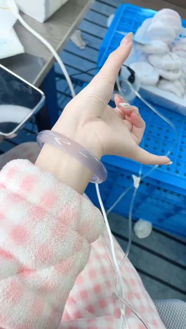 【闪购商品】石英质玉手镯未镶嵌 10J47-62