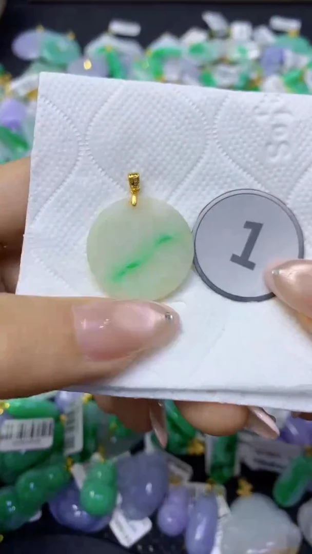 颈饰未镶嵌翡翠天然缅甸翡翠A货