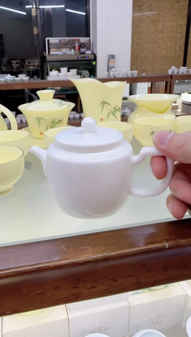 瓷片言泥言泥言泥@YN81