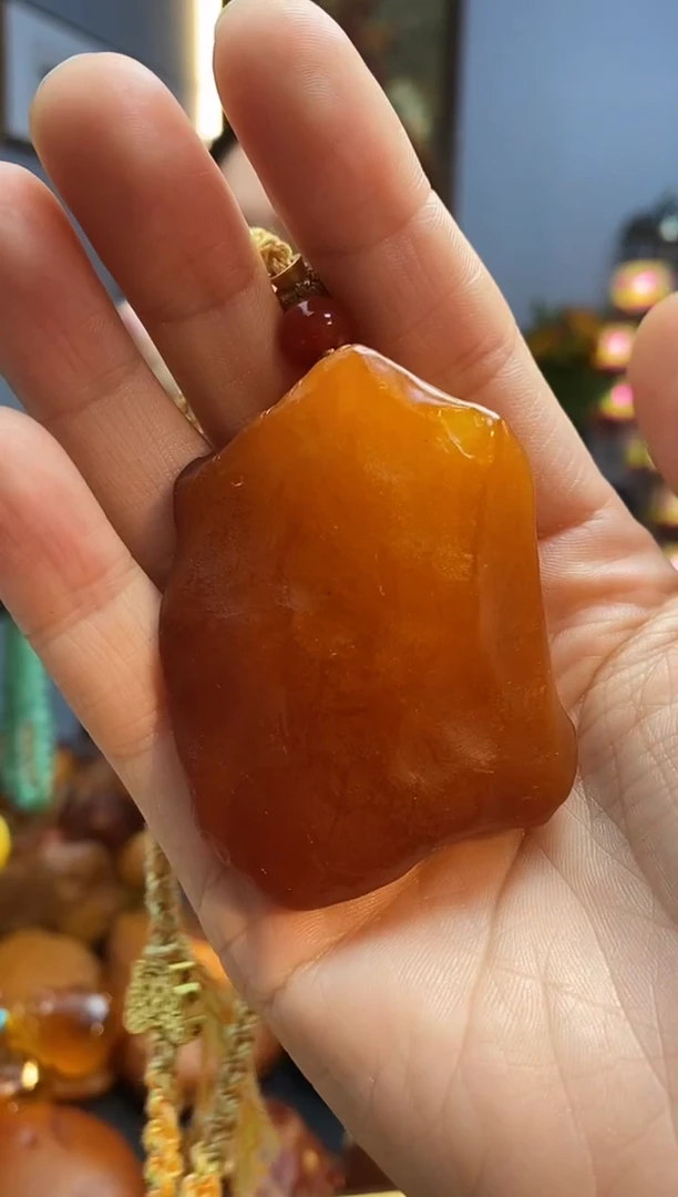 琥珀颈饰未镶嵌吊坠