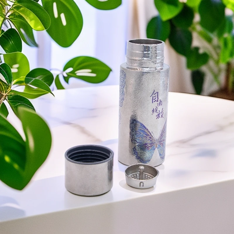 开泰【设计师联名】全飞秒无油墨纯钛保温口袋杯雷奔联名原创图案