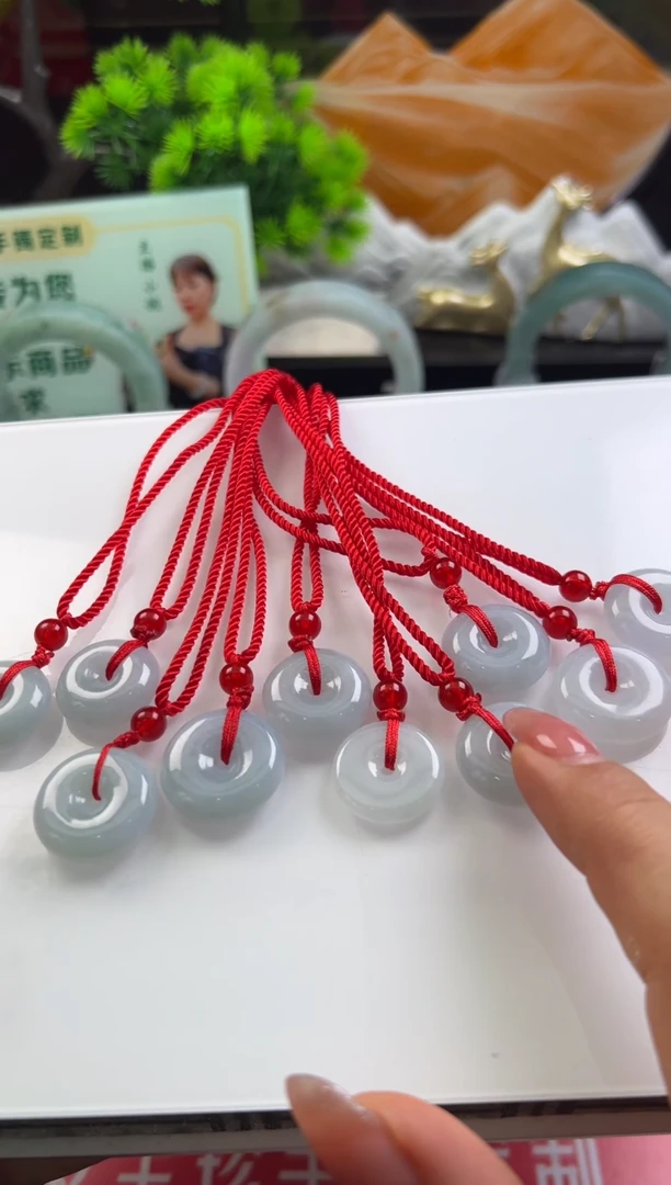 翡翠未镶嵌颈饰翡翠平安扣