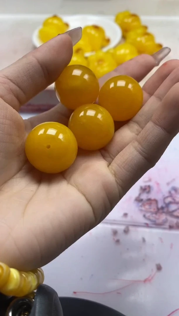 【闪购商品】蜜蜡颈饰未镶嵌w2391鸡油黄蜜蜡22mm*1颗