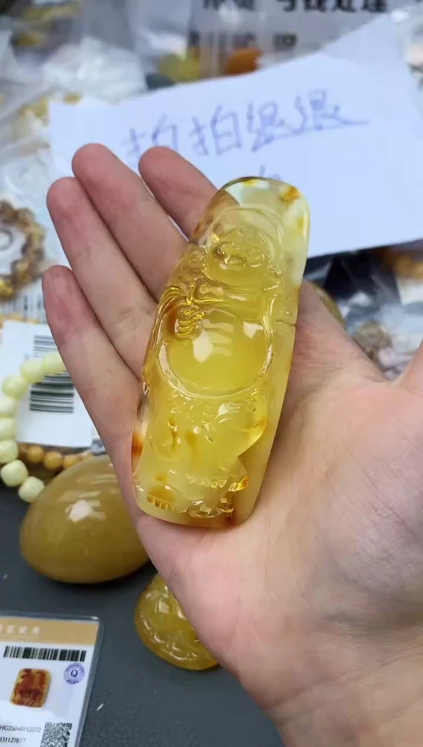 未镶嵌琥珀珠宝奇石245