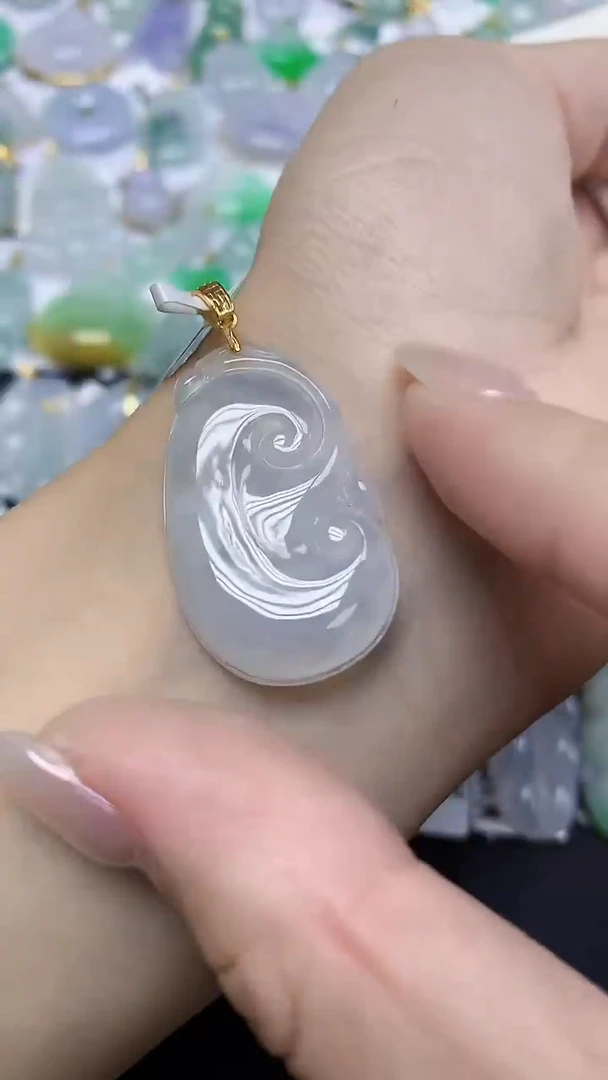 翡翠未镶嵌颈饰天然缅甸翡翠A货